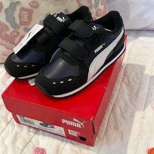 New in box! Kids puma size 10 cabana racer Velcro sneakers. Navy white black!
